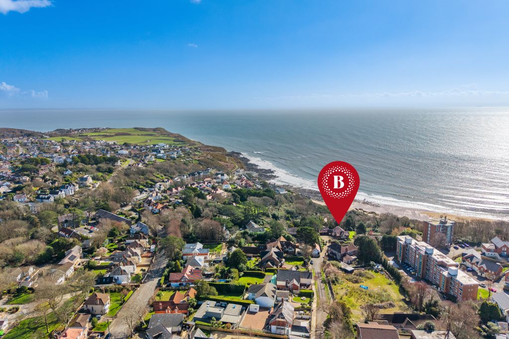 Property photo 3 of 44