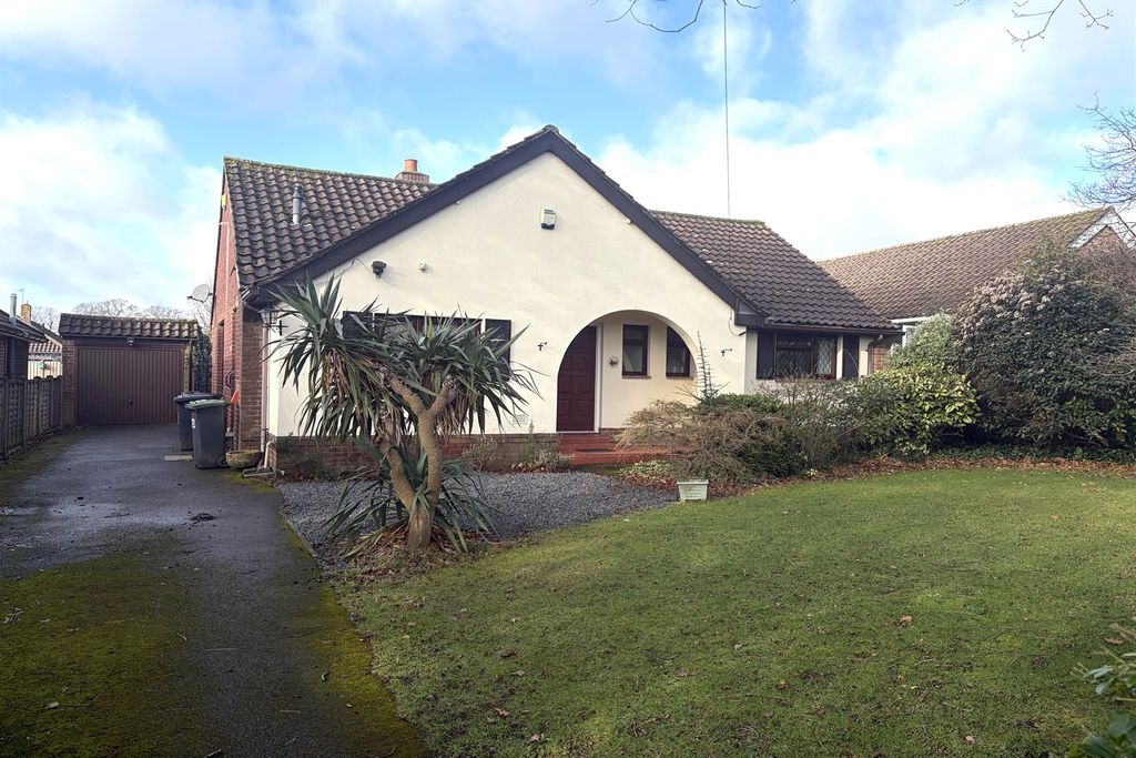 Property photo 1 of 12 (Main)