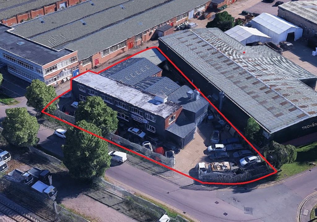 Property photo 1 of 14 Photo 11