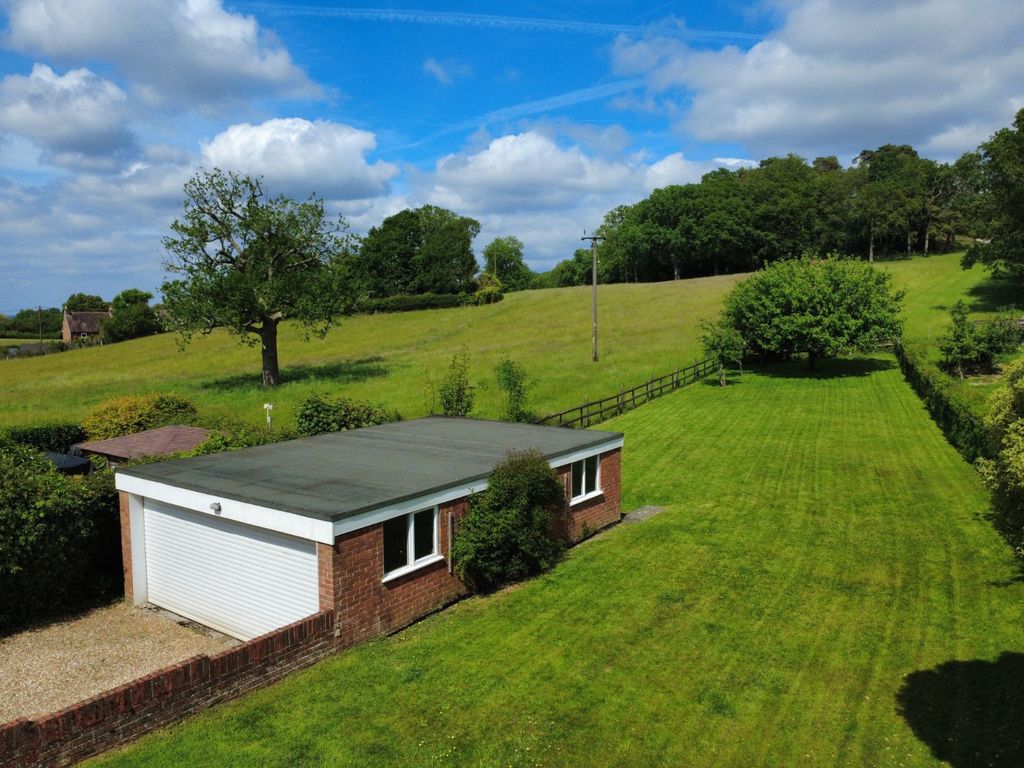 Property photo 3 of 22 Picture No. 28