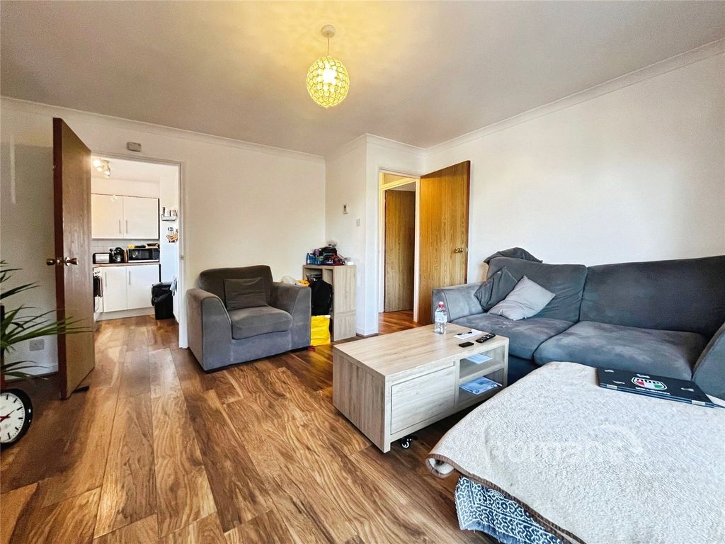 Property photo 3 of 9 Picture No. 02