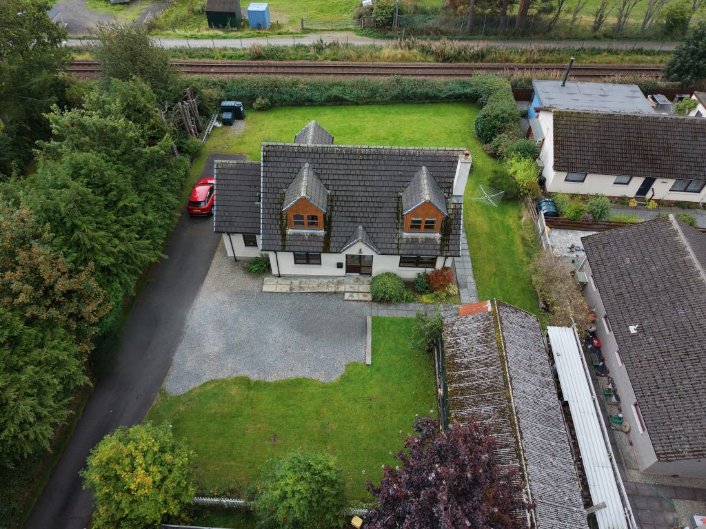 Property photo 2 of 35