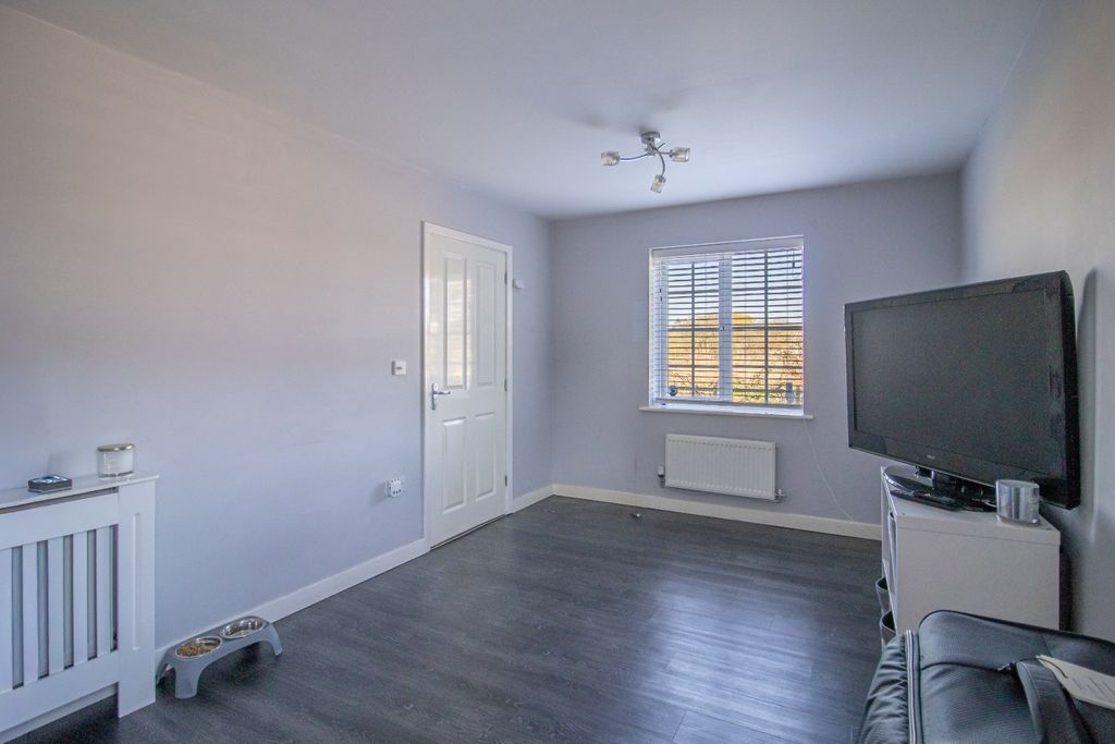 Property photo 3 of 17 5000954