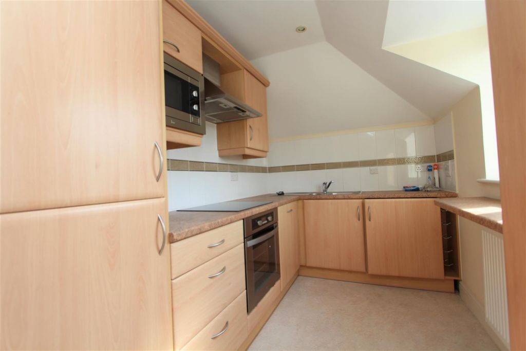 Property photo 3 of 9 Img_7798 - Kitchen .1.Jpg