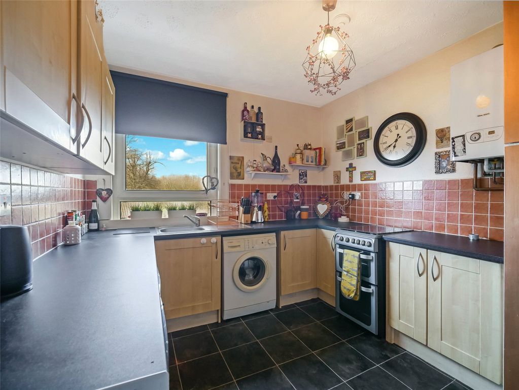 Property photo 3 of 22 Picture No. 09