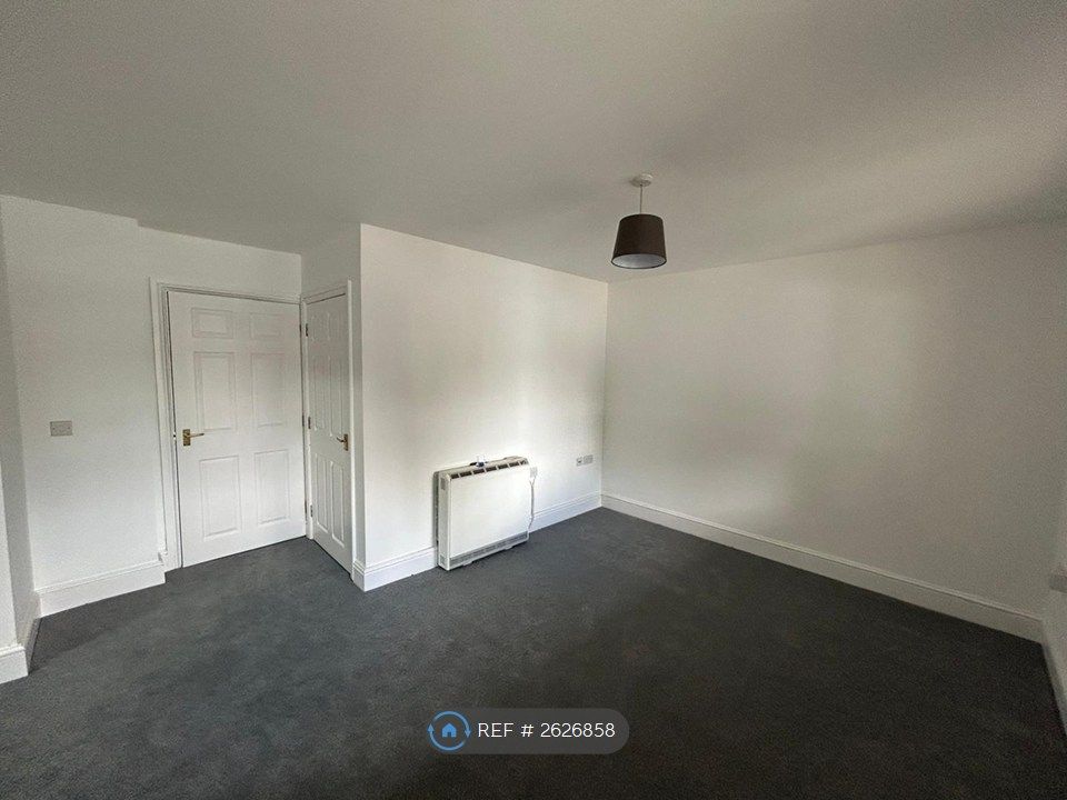 Property photo 2 of 12 Living Room