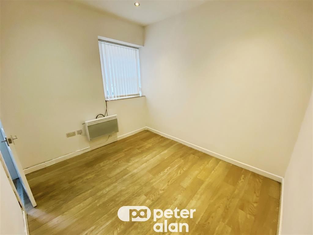 Property photo 3 of 5 Living Room