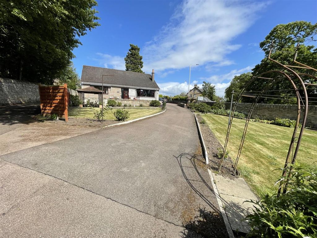 Additional image 13 of 3 bed detached bungalow for saleView Park, 1 East Road, Cupar KY15