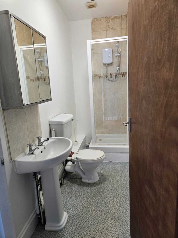 Property photo 3 of 3