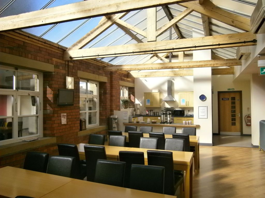 Property photo 2 of 3