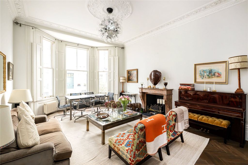 Property photo 3 of 16 Picture 3