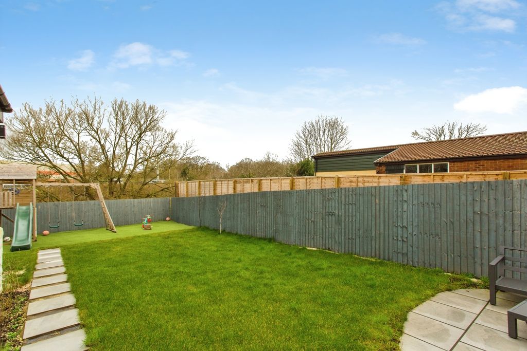 Property photo 2 of 20 Pbox-Img.Jpg