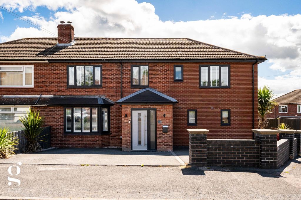 Property photo 1 of 33