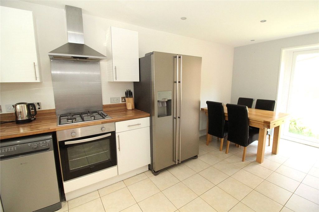 Property photo 3 of 10 Picture No. 09