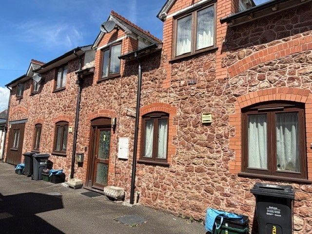 Property photo 1 of 4