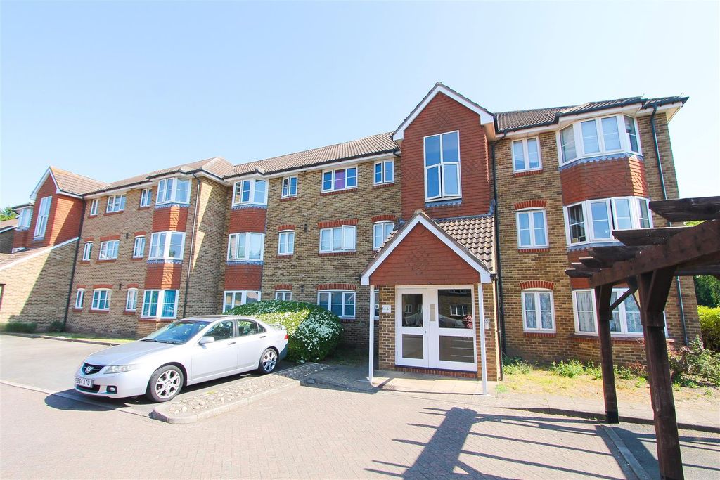 Property photo 1 of 14 4E1Fcf2A-6Bef-40F7-B2Af-3E2Bbe1Aca46.Jpg