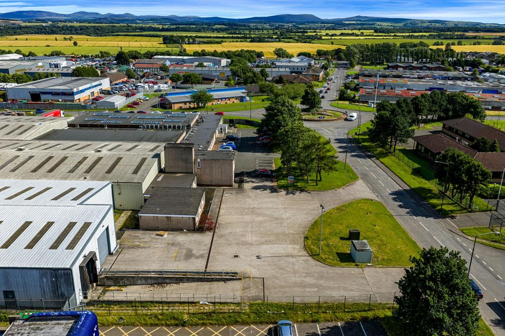 Property photo 3 of 6 Image 3