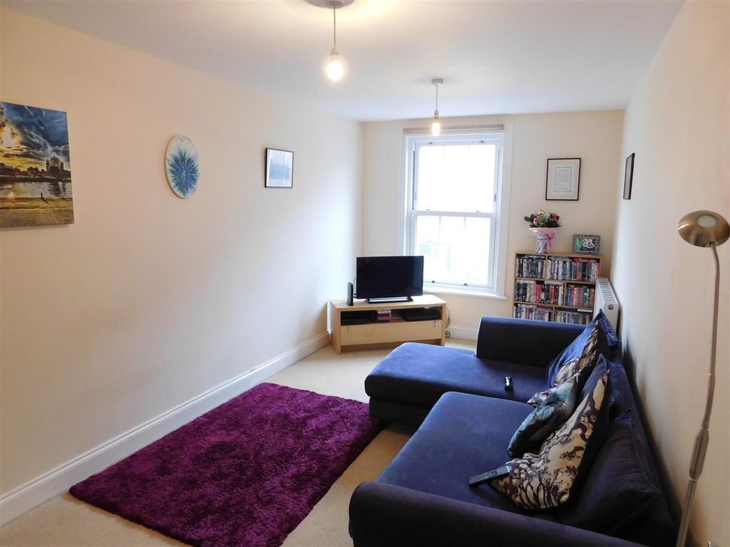 Property photo 2 of 5 Dscn0930.Jpg