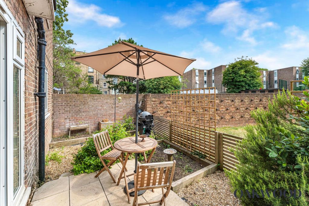 Property photo 2 of 15