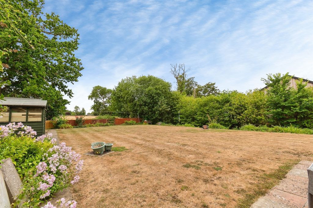 Property photo 2 of 21