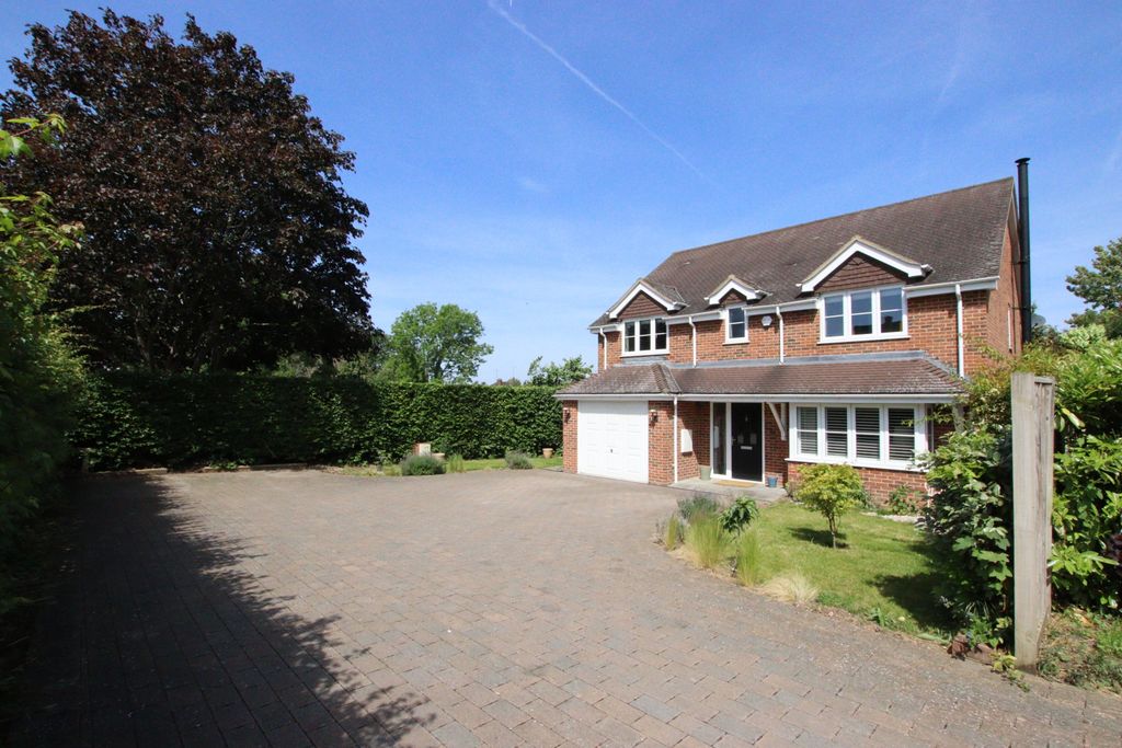 Property photo 1 of 22 Picture No. 32