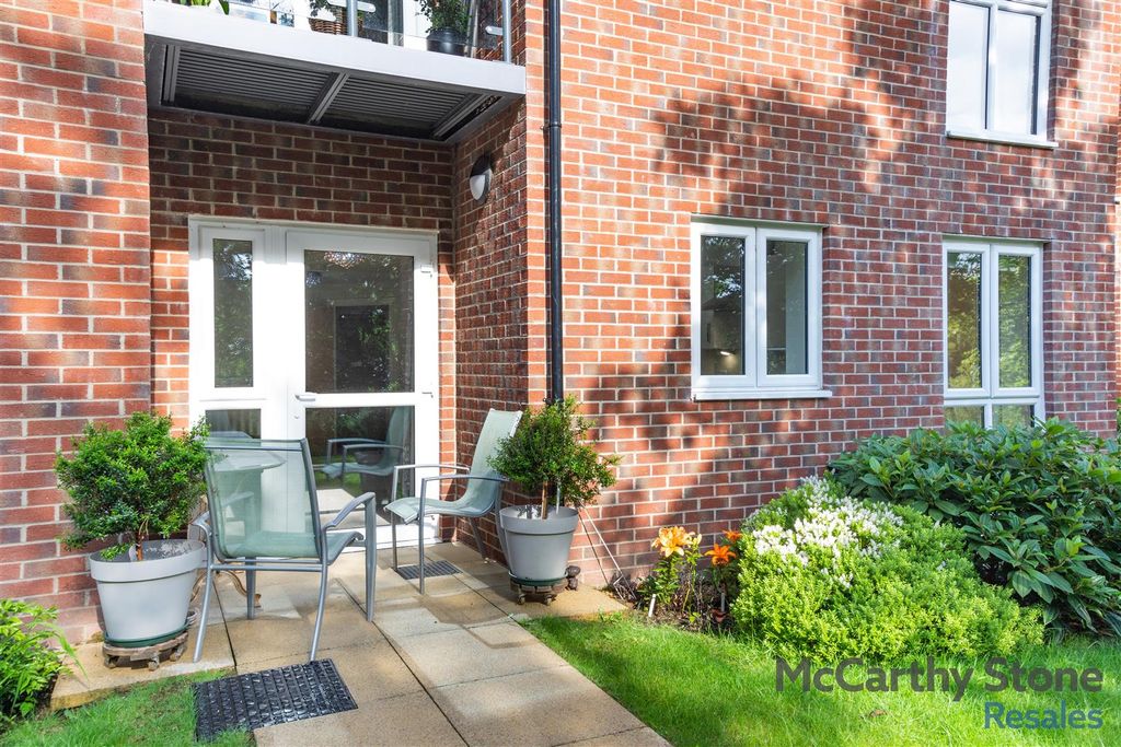 Property photo 1 of 20 8654475-Exterior03.Jpg
