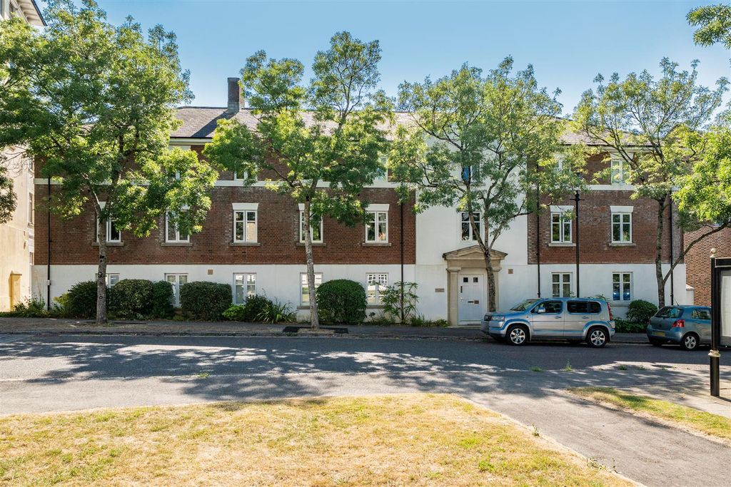 Property photo 1 of 20 Victor Jackson House