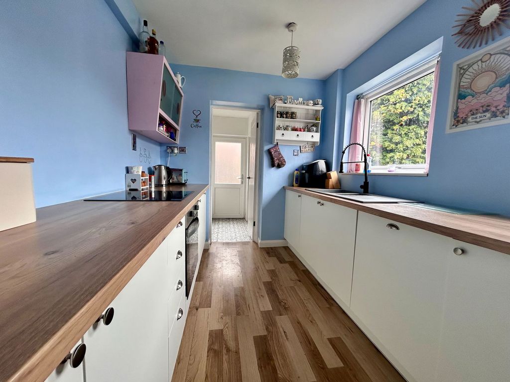 Property photo 2 of 22