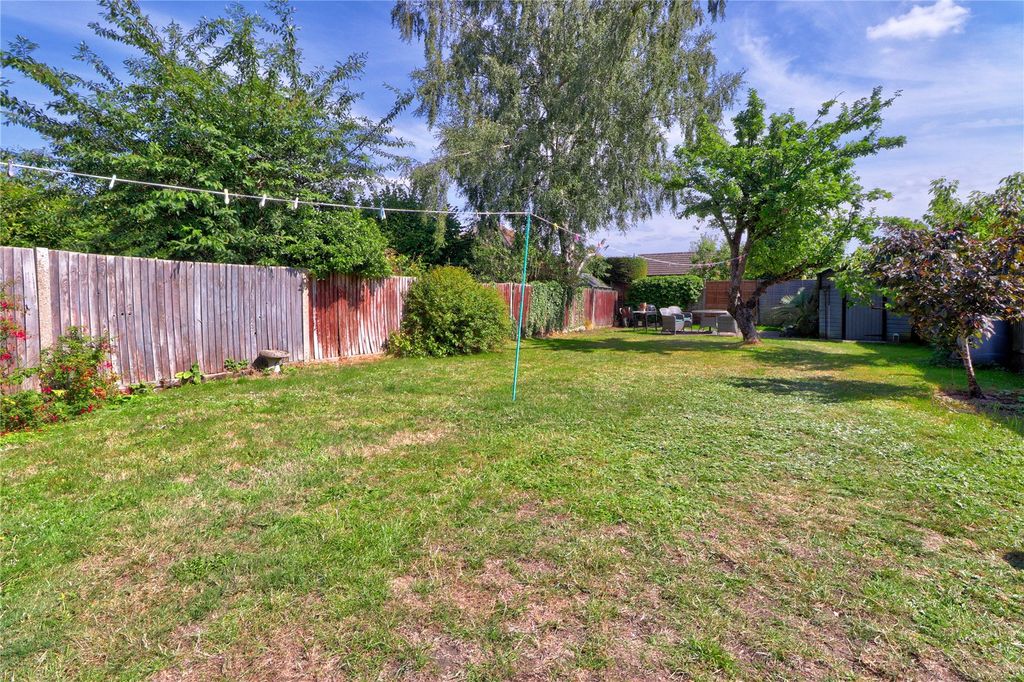 Property photo 2 of 16 Picture No. 23