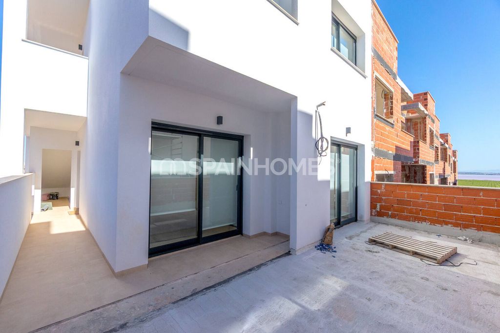 Property photo 1 of 42