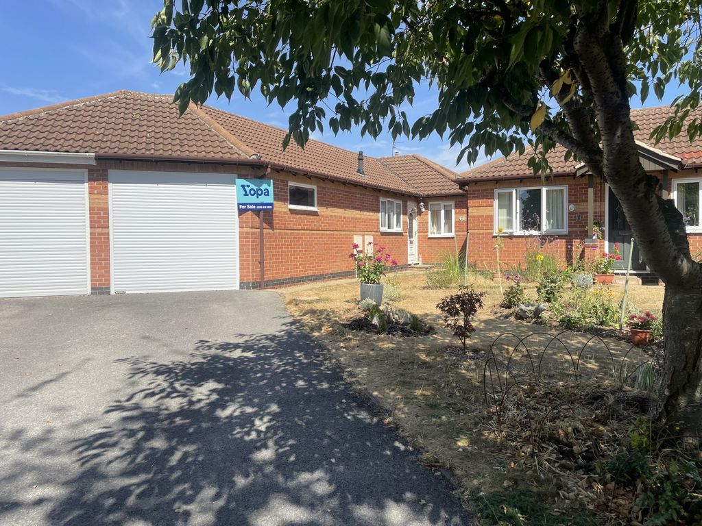 Property photo 1 of 15 F169475B-c114-473F-88Fb-F9Aecf224A96
