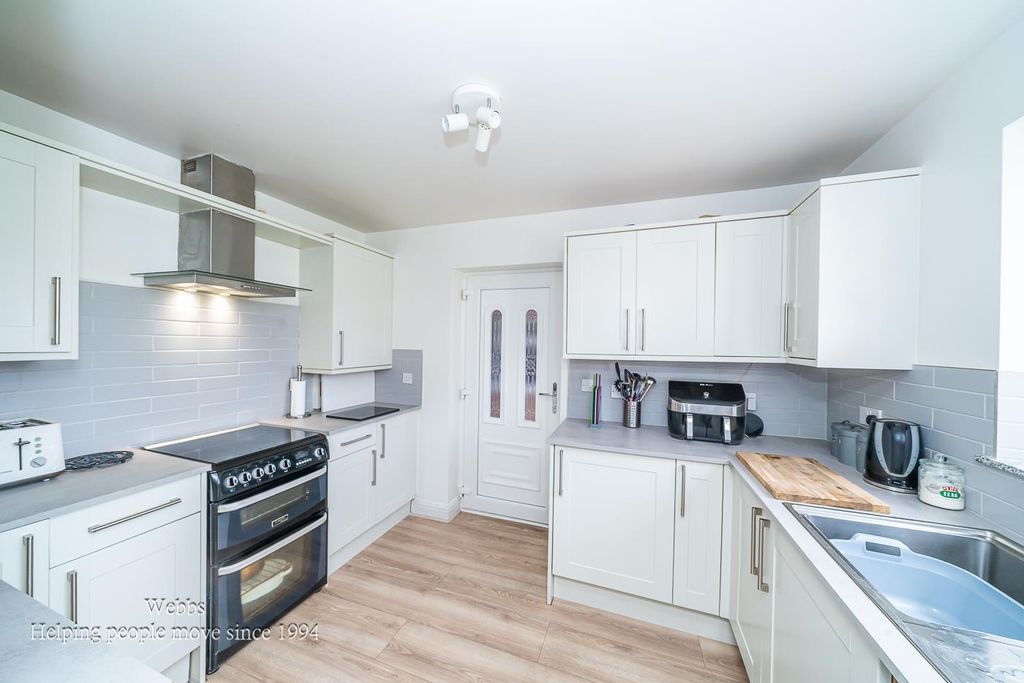 Property photo 3 of 23 Webbs-17.Jpg