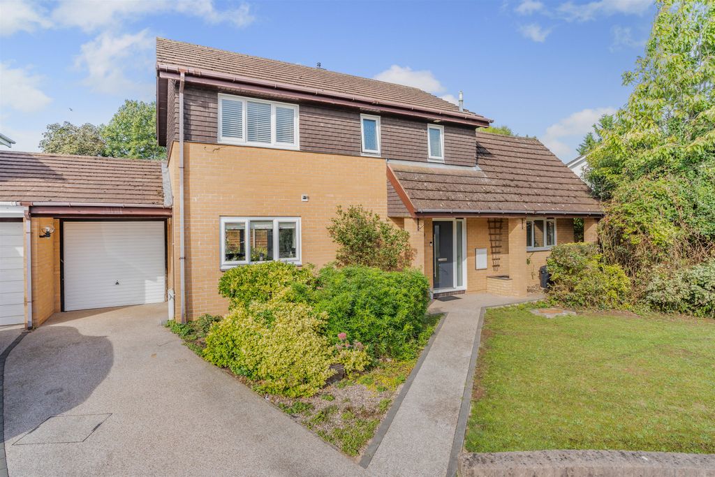 Property photo 1 of 22
