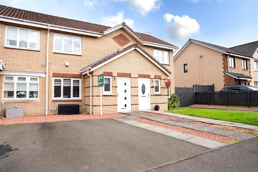 Property photo 2 of 27