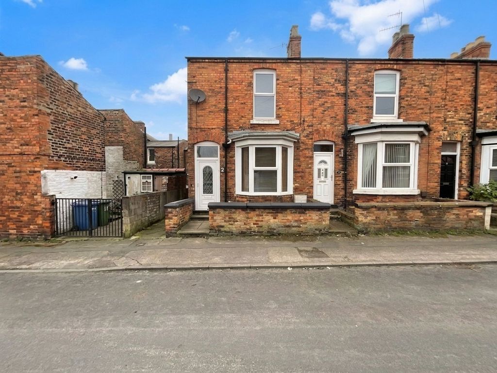 Property photo 1 of 20