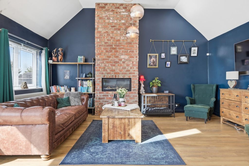 Property photo 3 of 30 5069225