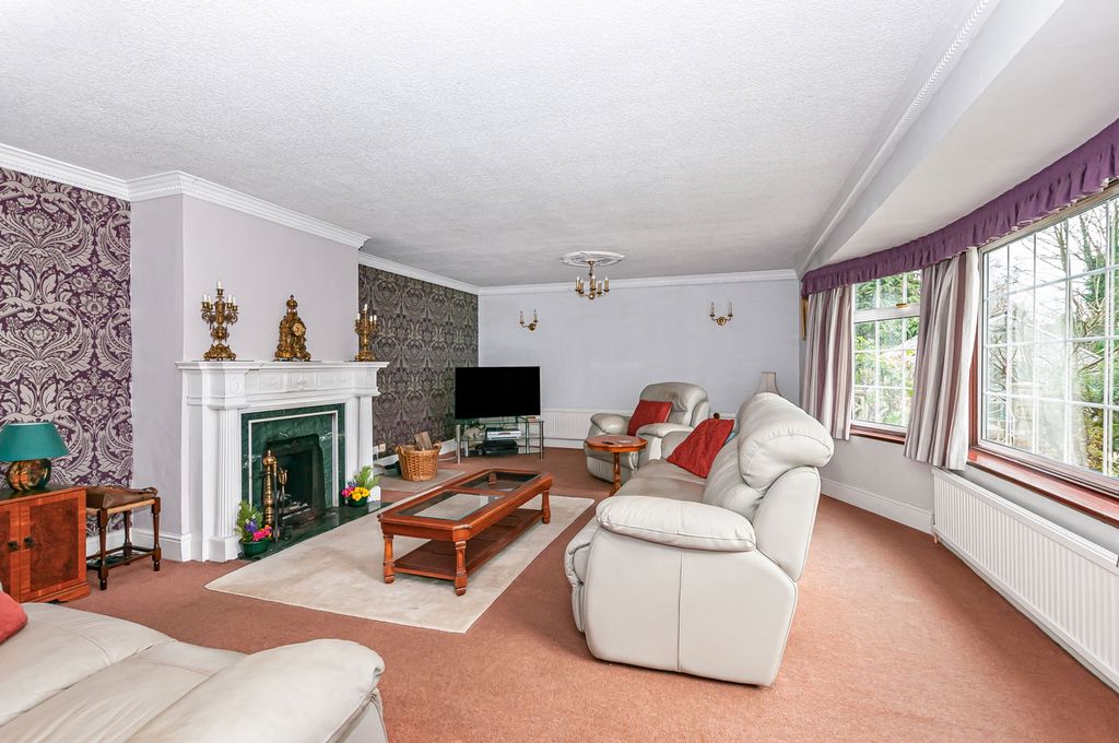 Property photo 3 of 22