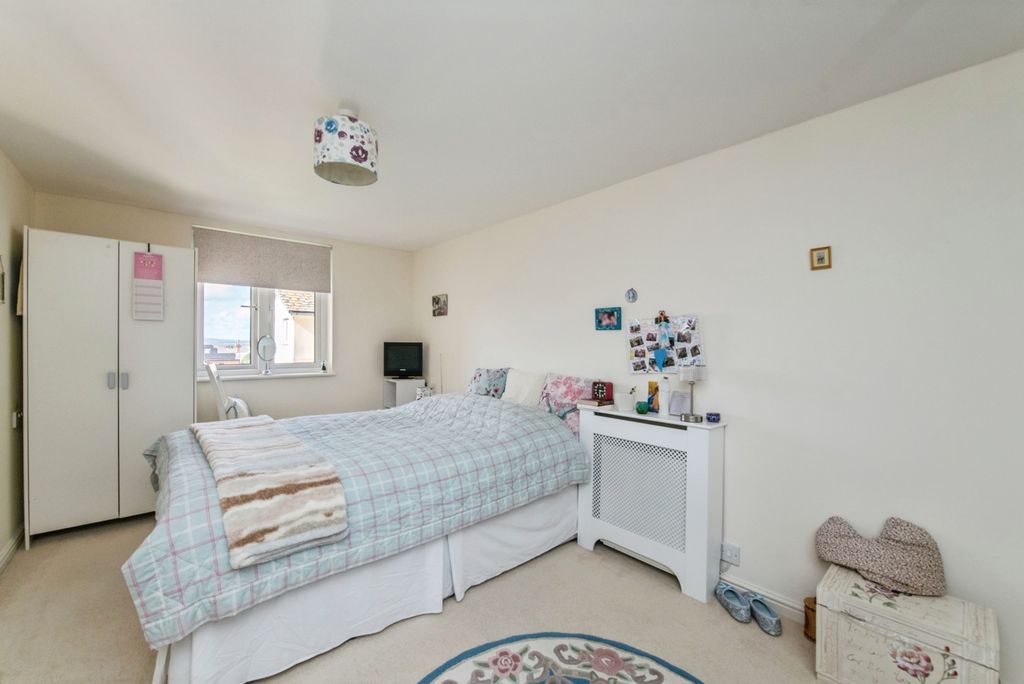 Property photo 1 of 18 Pbox-Img.Jpg