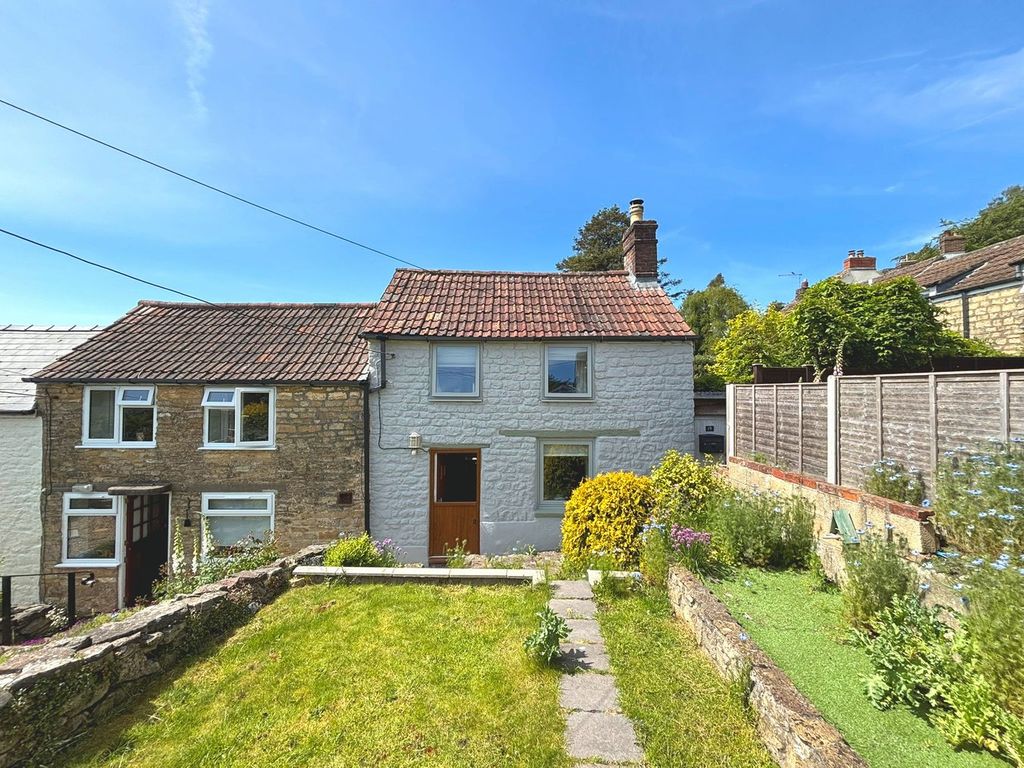 Property photo 1 of 18