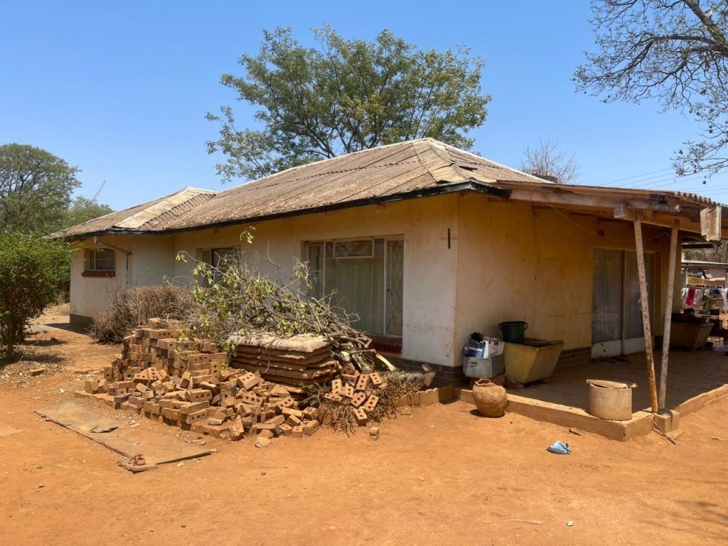 Property photo 1 of 4