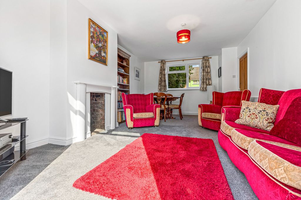 Property photo 3 of 14