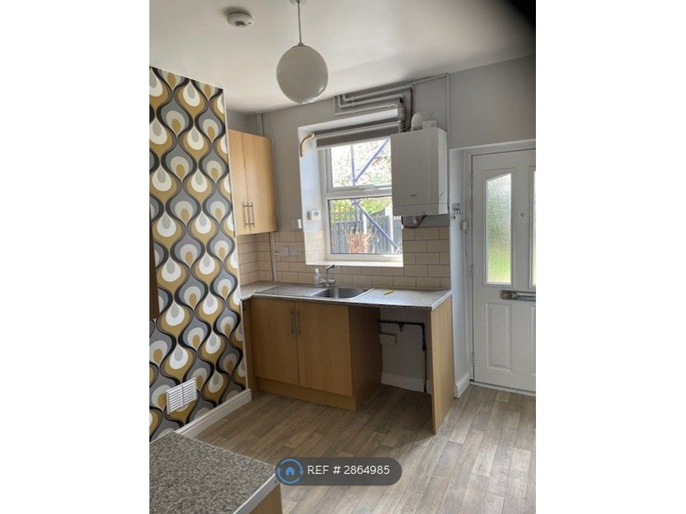 Property photo 2 of 13 Kitchen