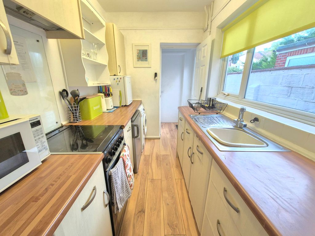 Property photo 2 of 19 Image