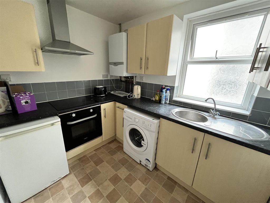 Property photo 3 of 10