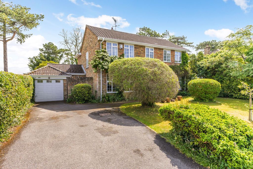Property photo 1 of 16