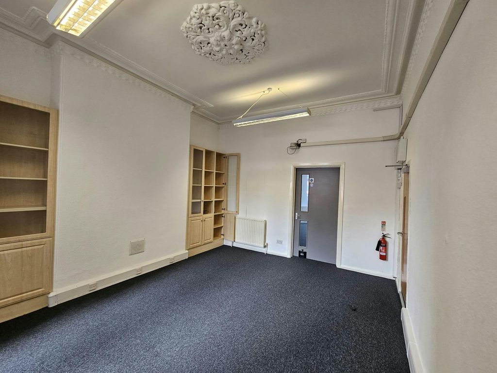 Property photo 2 of 12 F5Df9d3298d048c8A885A2Fb30Ea5Bbe.Jpg