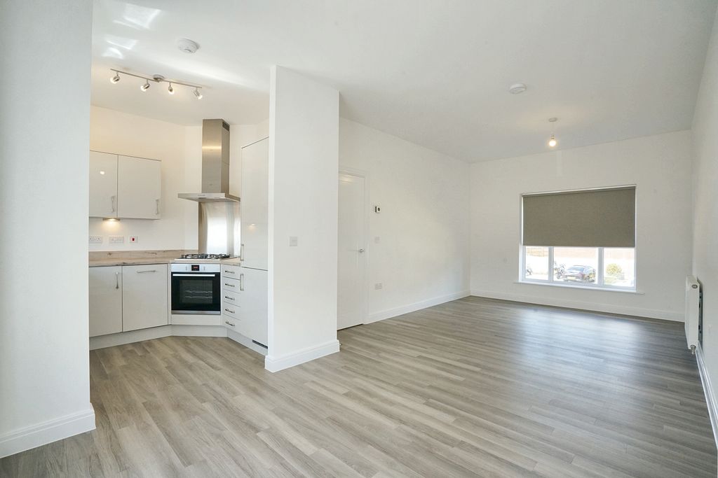 Property photo 2 of 22 Image