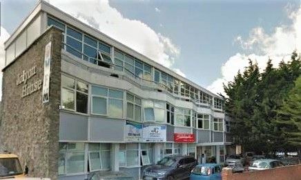 Property photo 2 of 8