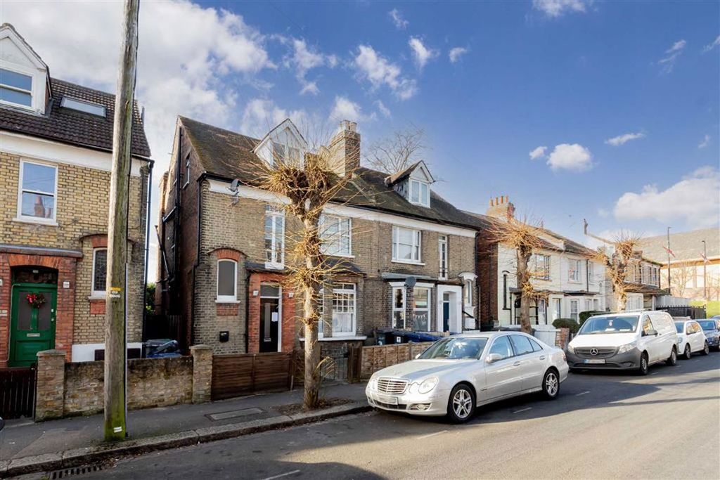 Property photo 1 of 4