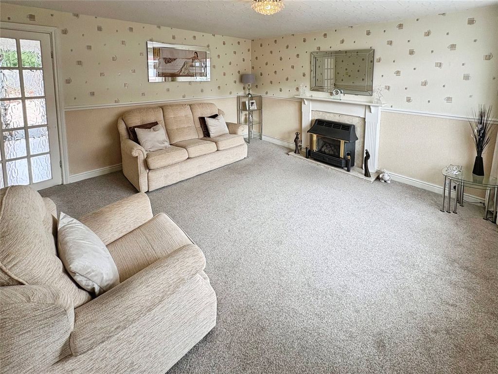 Property photo 3 of 22 Picture No. 03